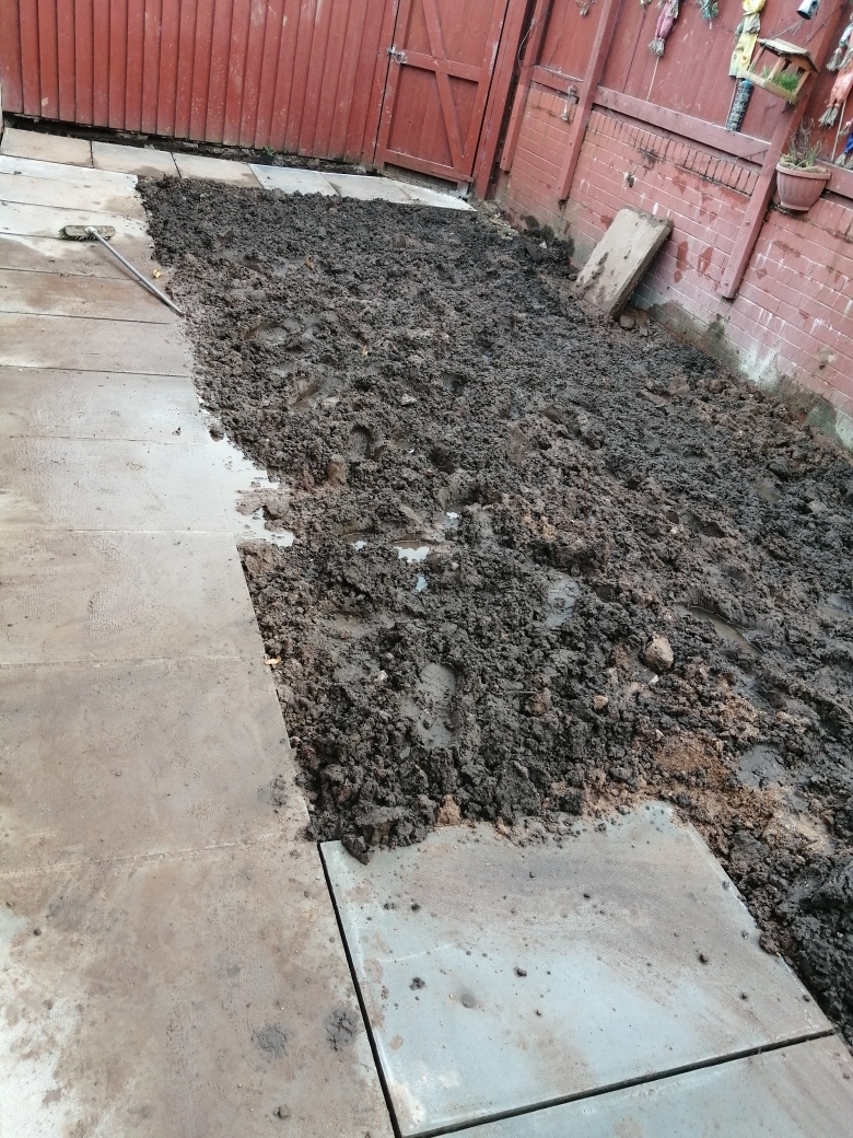 Kirstie Quentin\s garden in Windmill Hill, Runcorn, in November 2020. Flooding has turned the soil to mud. Credit Kirstie Quentin, cleared for use by BBC partners.
