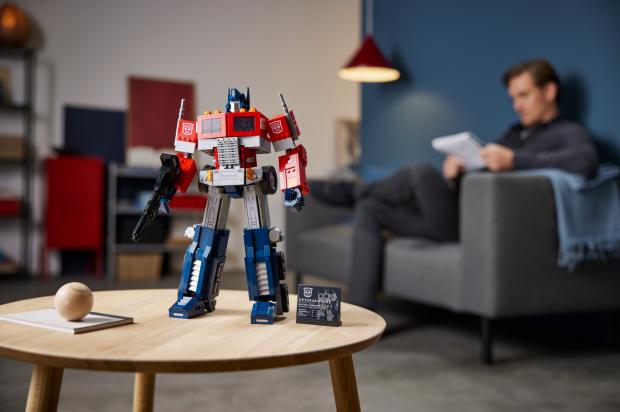 Runcorn and Widnes World: The new Optimus Prime set. (LEGO/Hasbro)